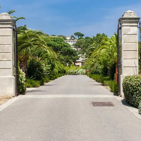 Residences Golf Club *